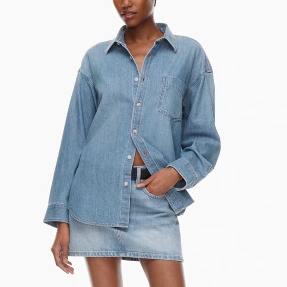 Aritzia Denim Forum The '80s Comfy Denim Relaxed Shirt Blue Size Large - Picture 1 of 10
